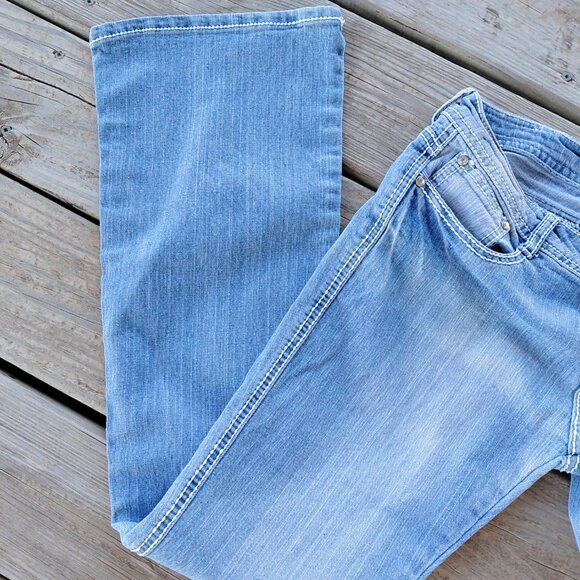 Red Rivet Women's Rhinestone Low Rise Jeans - Picture 4 of 7